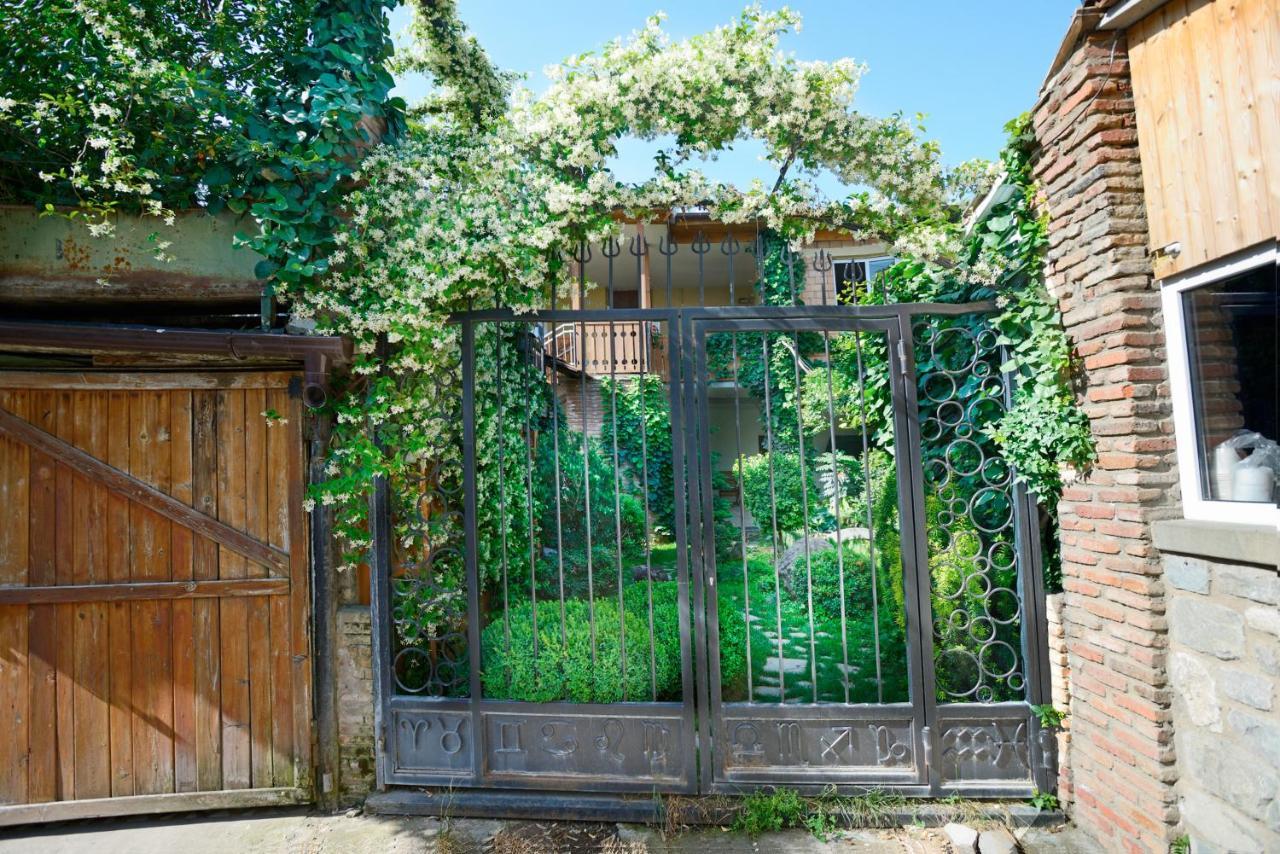 The Zodiac Garden Hotel Mtskheta Ngoại thất bức ảnh