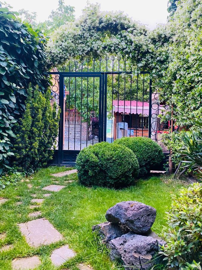 The Zodiac Garden Hotel Mtskheta Ngoại thất bức ảnh